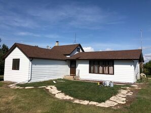 Before & After Exterior Painting in Bismarck, ND (2)