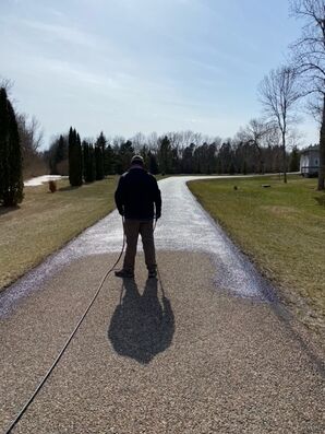 Before and After Driveway Sealing Services in Bismark, ND (1)